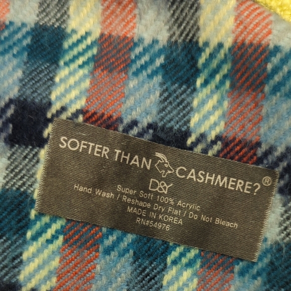 00879 Softer Than Cashmere Plaid Rectangle Scarf Blue Pink preppy fringe fall - Picture 3 of 3